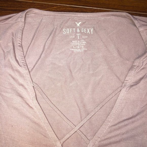 ✨2/$30✨ LIGHT PINK CROSS OVER FRONT V-NECK BLOUSE✨ - Picture 4 of 4